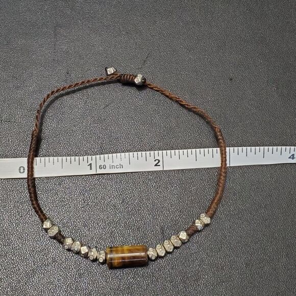 Adjustable corded bracelet with tigers eye stone - Picture 5 of 8